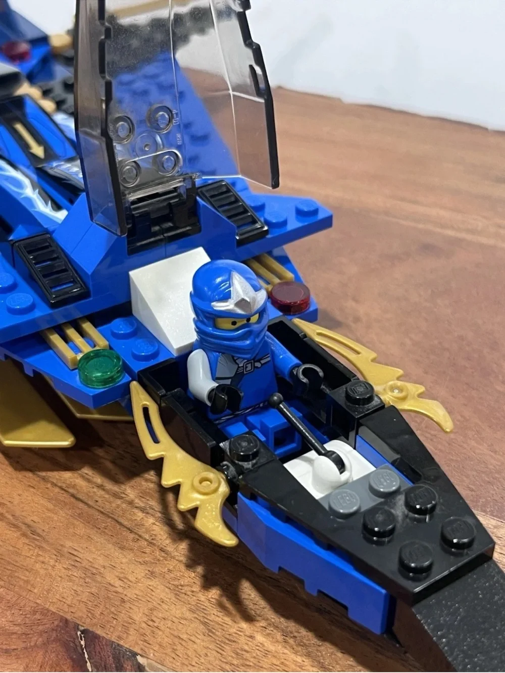 LEGO Ninjago Jay's Storm Fighter #9442 with Box Instruction Legos and Figurines